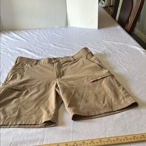 Men's Classic Tan Cargo Shorts